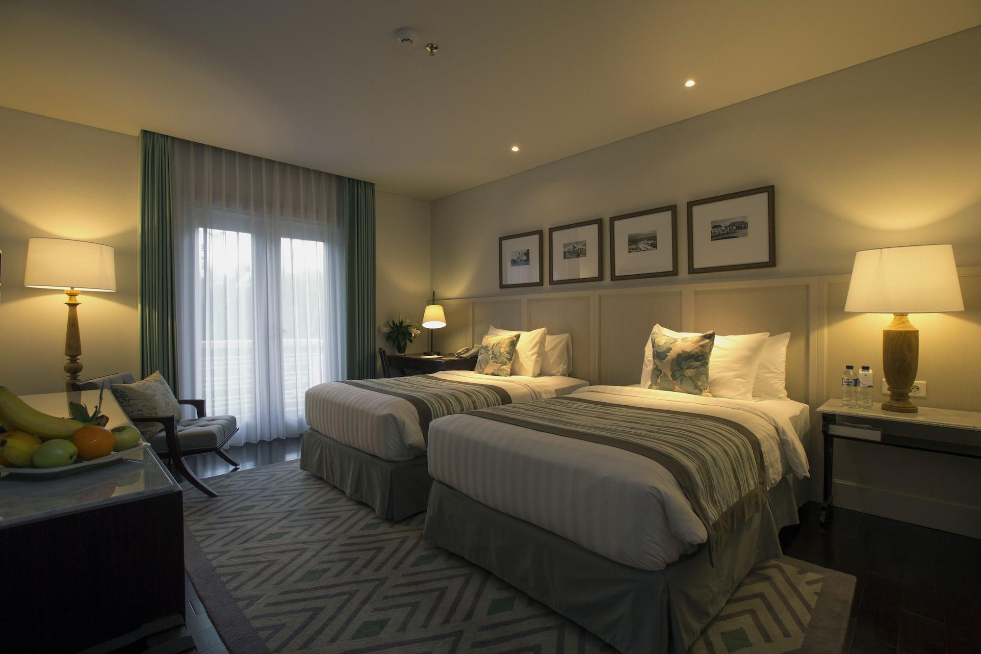 The Shalimar Boutique Hotel Malang Extérieur photo