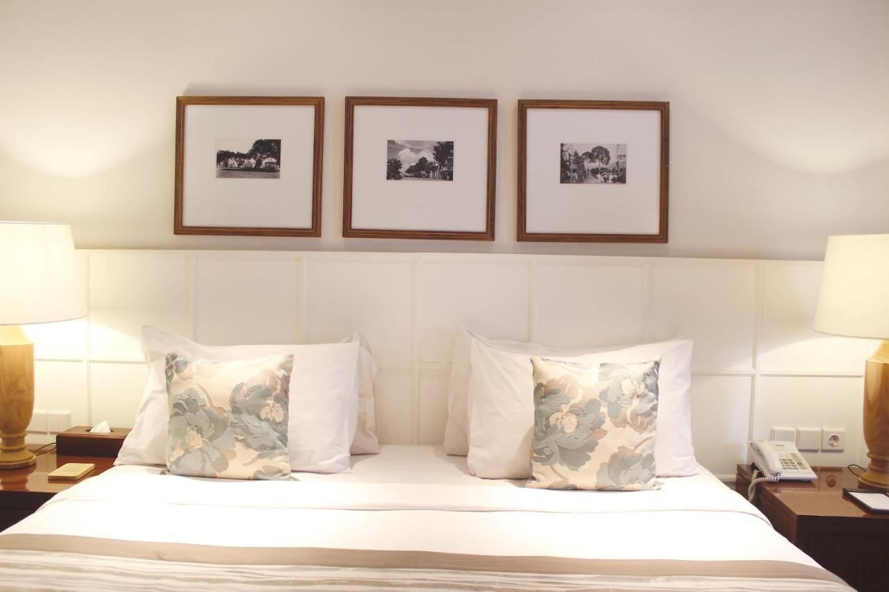 The Shalimar Boutique Hotel Malang Extérieur photo