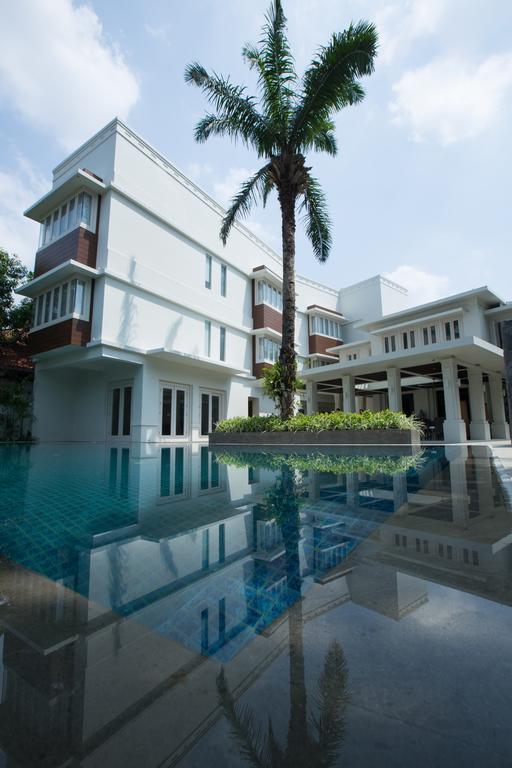 The Shalimar Boutique Hotel Malang Extérieur photo