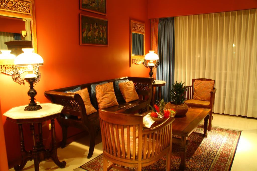 The Shalimar Boutique Hotel Malang Extérieur photo